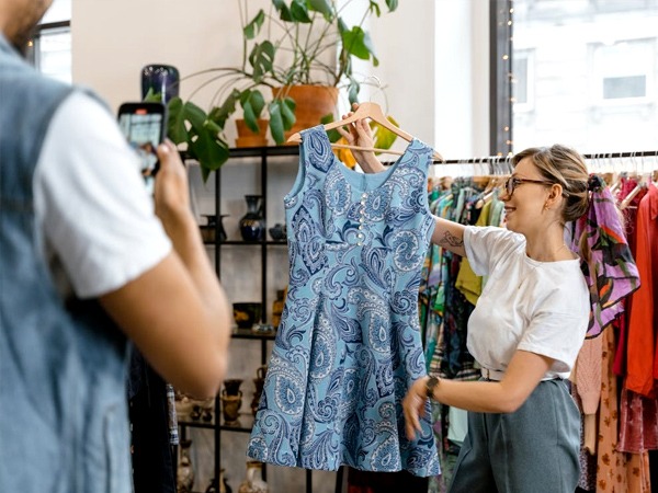 Relationship Tips: नई ड्रेज ट्राई करते वक्त 