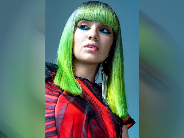 Relationship Tips: ओवर मेकअप करने वाली लड़कियां