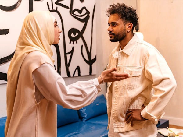 Relationship Tips: एक दूसरे के परिवार को बुरा कहना