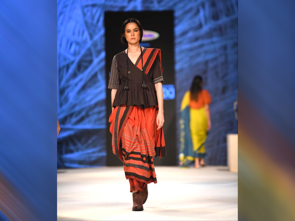 लैक्मे फैशन वीक 2023: खादी साड़ी कलेक्शन