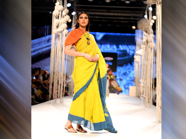 लैक्मे फैशन वीक 2023: खादी साड़ी कलेक्शन