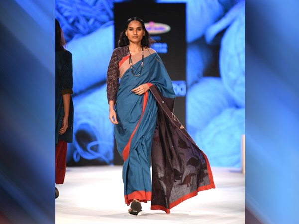 लैक्मे फैशन वीक 2023: खादी साड़ी कलेक्शन