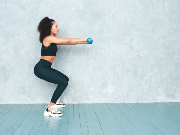 1. गॉब्लेट स्क्वाट 1. गॉब्लेट स्क्वाट