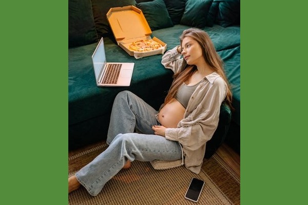 Women’s Day 2023: मेटरनिटी लीव का अधिकार Women’s Day 2023: मेटरनिटी लीव का अधिकार