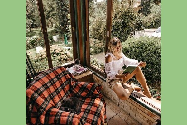 International Women’s Day: किताबें गिफ्ट करें