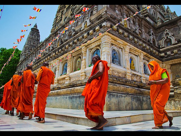 मंदिर की परिक्रमा का वैज्ञानिक महत्व
