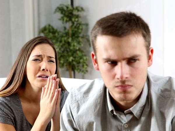 Toxic Marriage: आप अपना ख्याल रखना भूलने लग जाती हैं