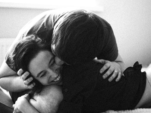 Relationship Tips : शक पैदा होने लग जाना