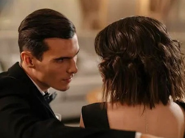 Relationship Tips : पार्टनर को समझाने की कोशिश करें