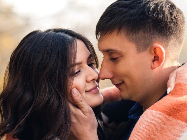 Relationship Tips : इमोशनल कॉन्फिडेंस