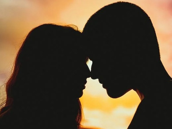 Relationship Tips: एक दूसरे को प्रायॉरिटी देना शुरू कर दें