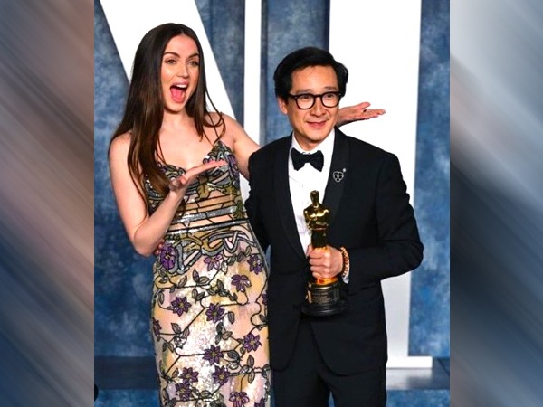 मैन ज्वेलरी रही खास मैन ज्वेलरी रही खास