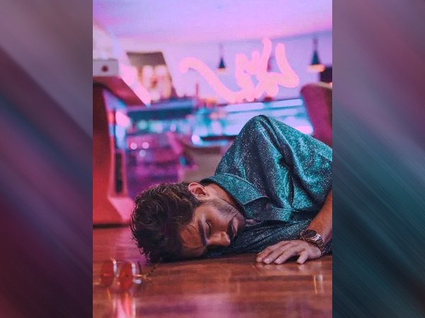 Gaslighting: कहां से आया गैसलाइटिंग शब्द ? 