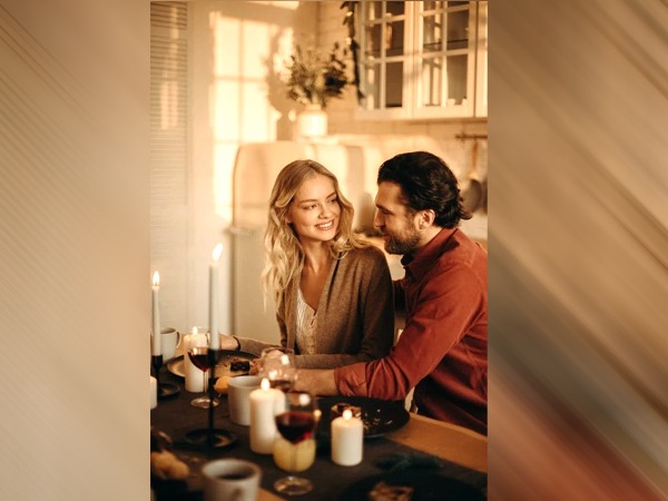 Relationship Tips: असलियत को छुपाते हैं