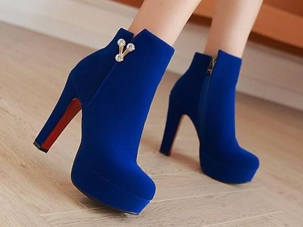 Fashion Hacks: इस तरह के फुटवियर अवॉइड करें Fashion Hacks: इस तरह के फुटवियर अवॉइड करें