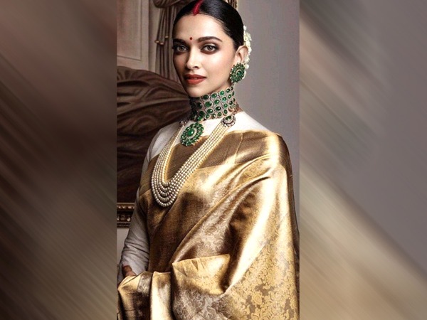 Emerald Jewelry: दीपिका पादुकोण Emerald Jewelry: दीपिका पादुकोण