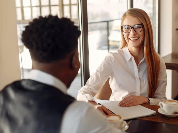 Relationship Tips: सबसे अहम है बात करने की तरीका-