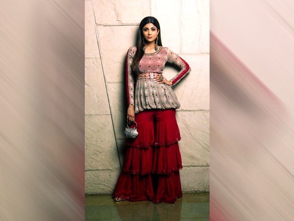 डबल लेयर्ड शरारा डबल लेयर्ड शरारा