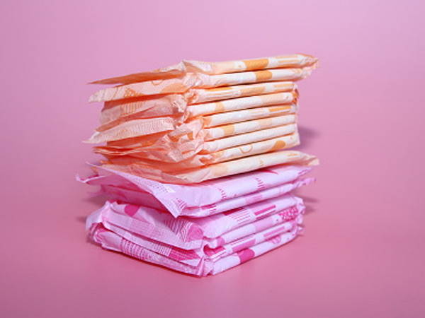 Maternity Pads Or Sanitary Pads – What Is Better For Vaginal Bleeding after Delivery? in hindi Maternity Pads Or Sanitary Pads – What Is Better For Vaginal Bleeding after Delivery? in hindi