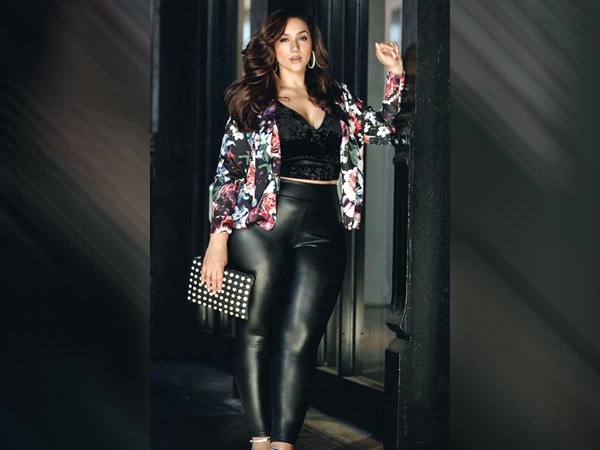 Body size, curvy figure women