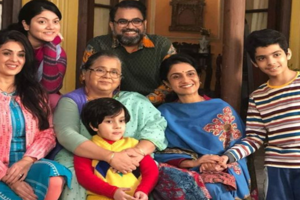 in laws and parents leave in same city