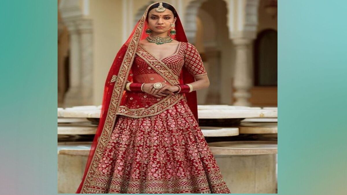 Red Lehenga In Wedding