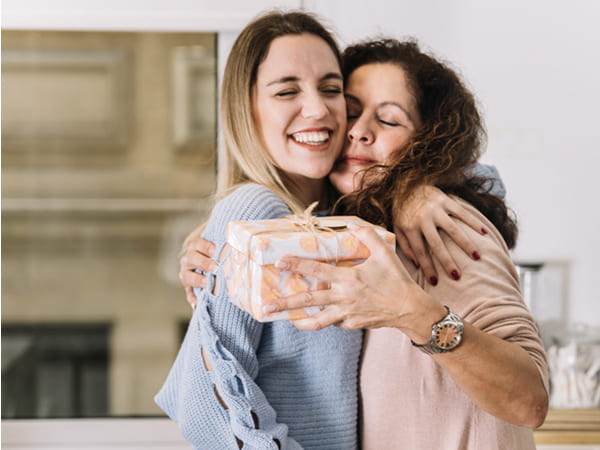 Mothers Day 2023 Gifts: Buy Best Gifts for your mom based on her Zodiac Signs