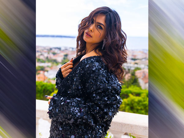 mrunal thakur hot look