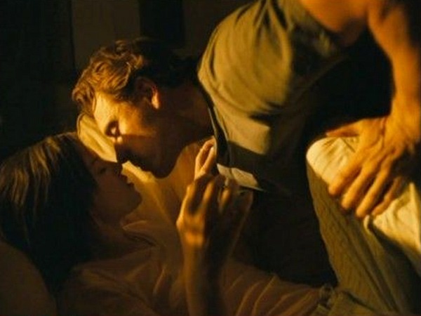 Breadcrumbing, Ghosting, relationship