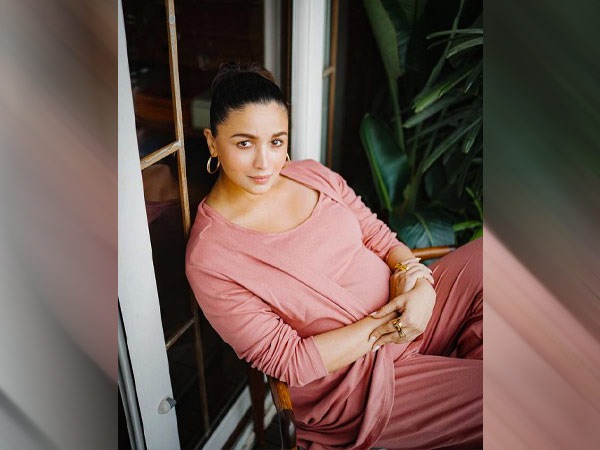 actors who became new moms in 2022 actors who became new moms in 2022