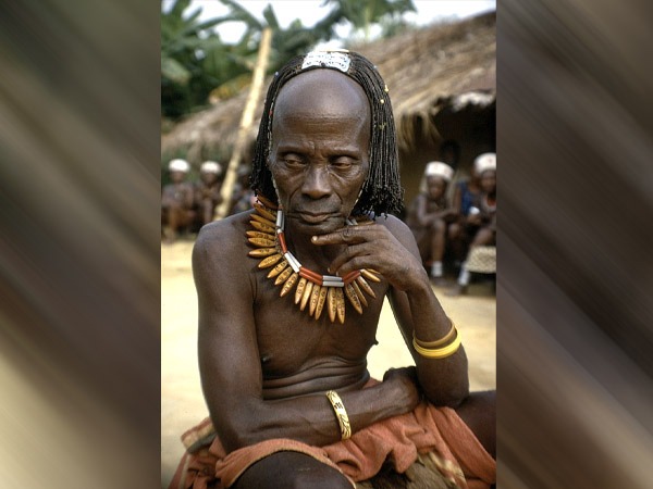 isolated tribe, Sentinelese tribe