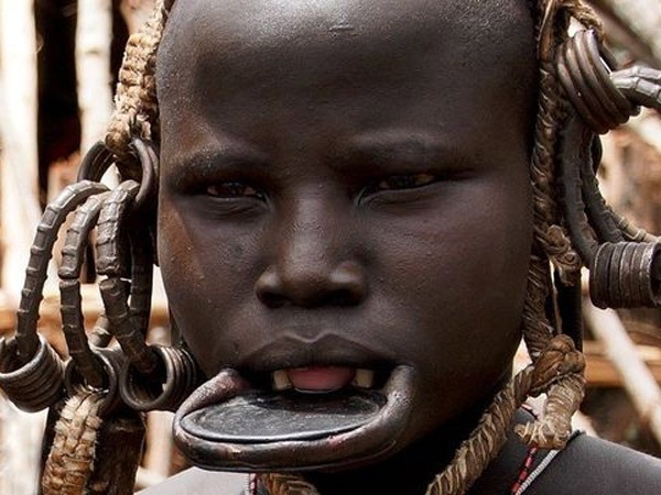 isolated tribe, Sentinelese tribe