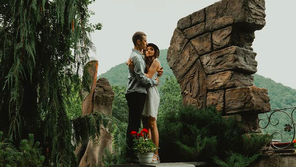 How do I choose the right partner in life