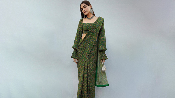 Talking about Sonam Kapoors sarees and her designer blouses, they all look gorgeous. Sonam Kapoor carries all kinds of designer blouses and looks fabulous. 