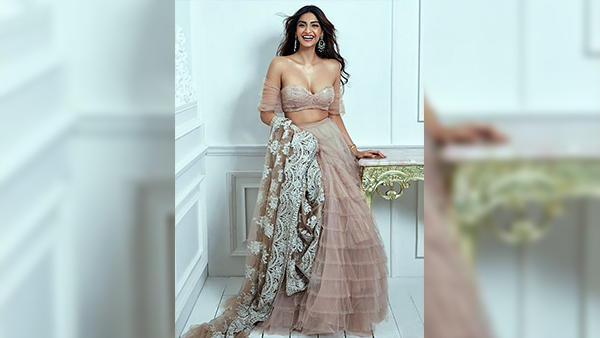 celebrity-inspired blouse designs