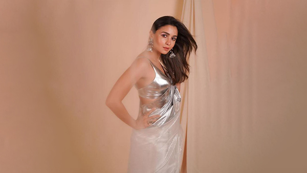 Alia Bhatt white saree
