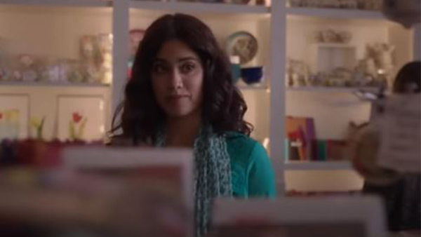 Janhvi Kapoor is coming to create a ruckus with her new film. Varun Dhawan with Jhanvi Kapoor. Talking about Jhanvi Kapoors look, she looks amazing in every look.