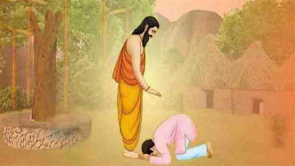 Guru Purnima 2023 Daan: Donate these things on Ashadha Purnima as per your Zodiac Signs 