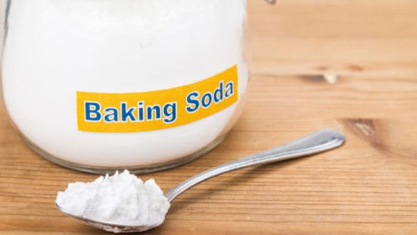  difference between baking soda and baking powder?