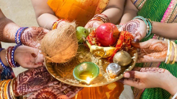 Hariyali Teej Mantra For Married Women to Get Parvati Mata Blessings