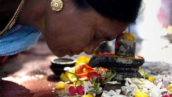 Sawan Ke Upay: Follow these powerful remedies for the blessings of lord shiva and mata parvati