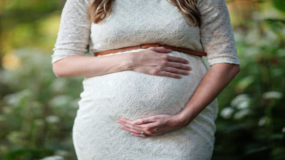 do babies poop in womb