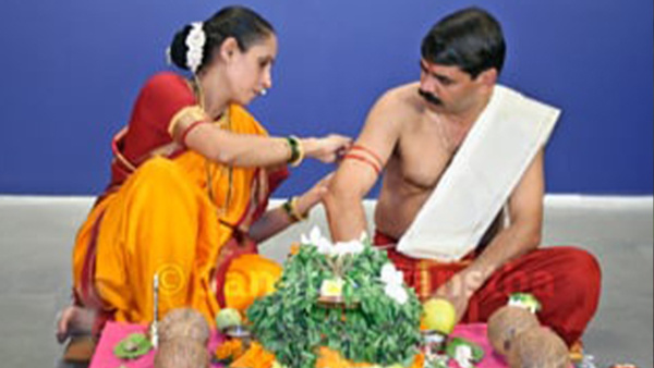 Anant Chaturdashi 2023: Significance of Tying Anant Sutra to Right Hand with 14 Knots in Hindi