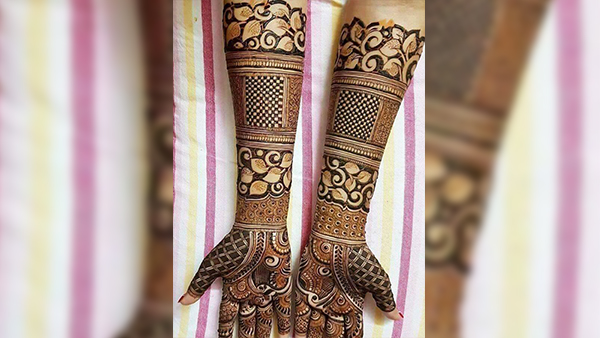 Karwa Chauth Mehndi Design 