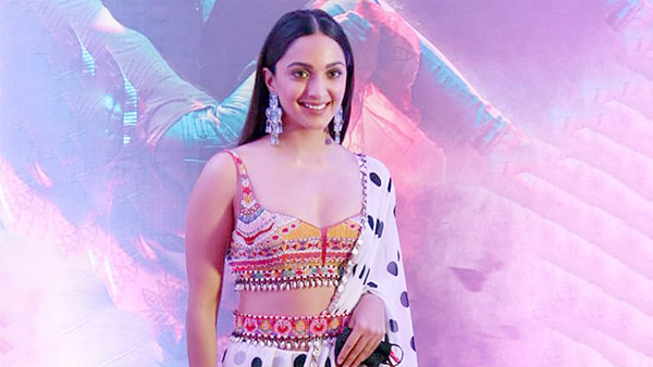 kiara advani blouse designs