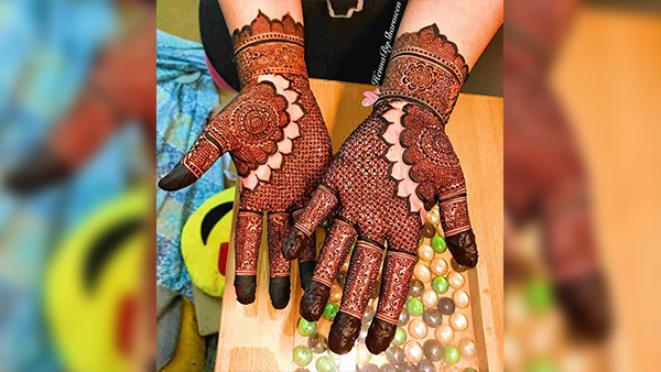 : 7 Stunning Mehendi Designs for Festive Season