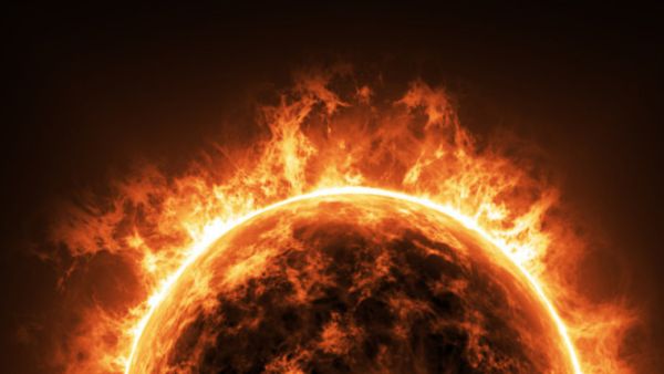  20 Intersting Facts about the suns age, size and history