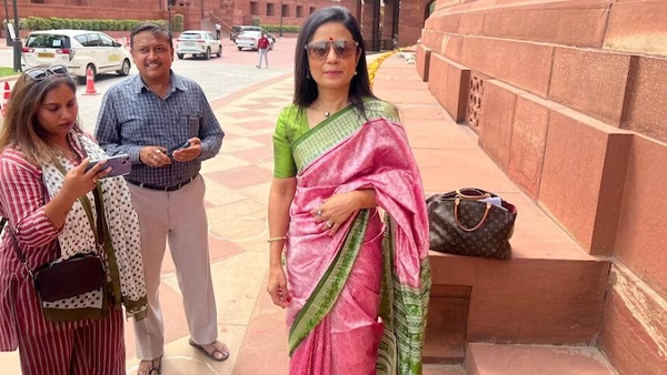 tmc mp mahua moitra profile lifestyle family age saree