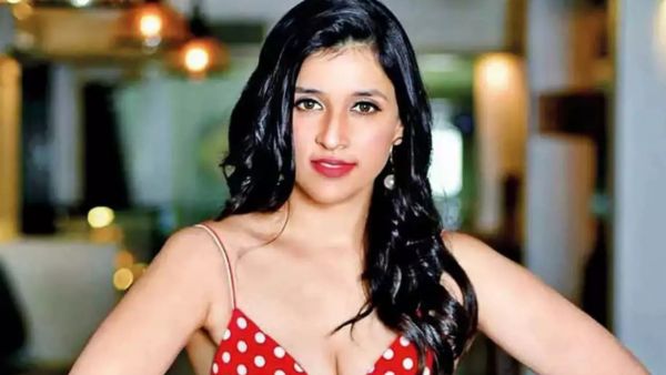 Mannara Chopra Mannara Chopra