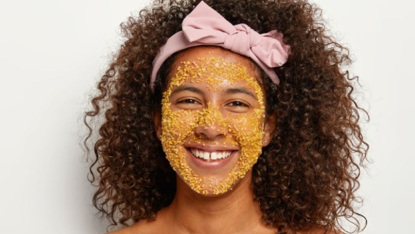  how many times in a week you should do face scrub in hindi